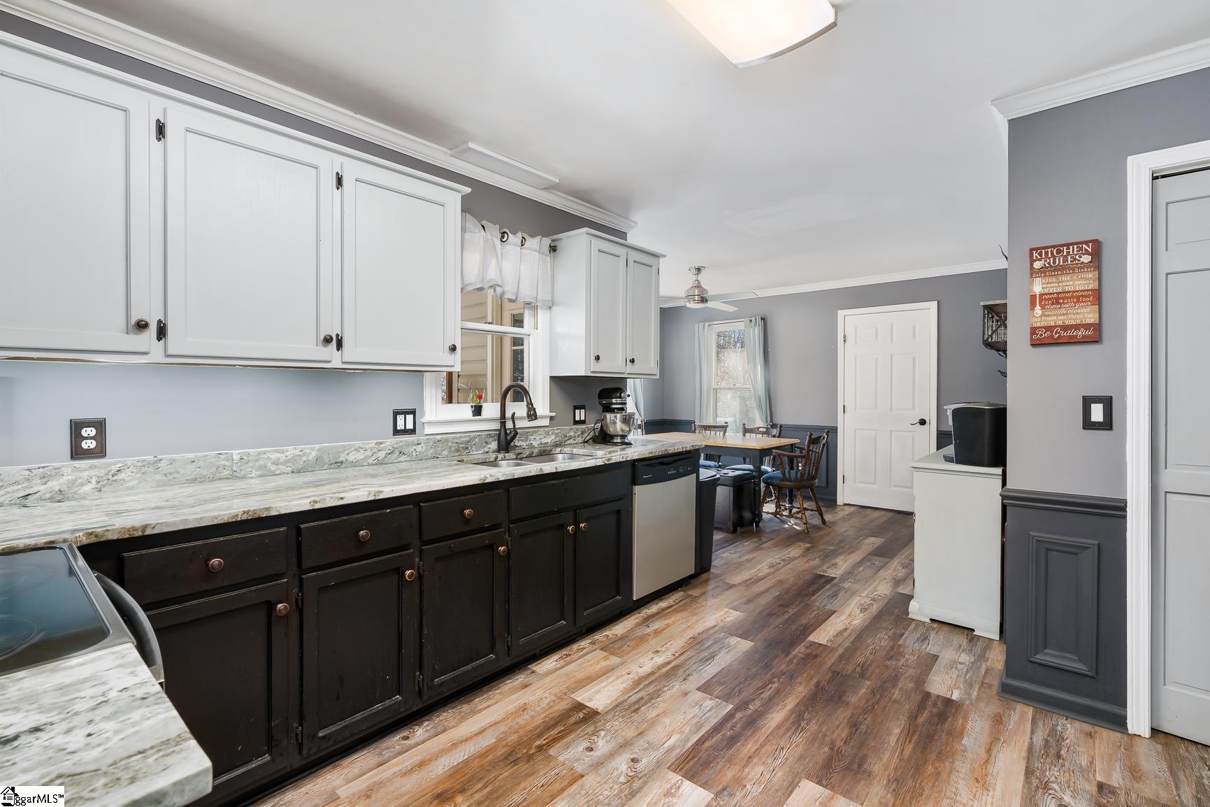 702 Huntington Road Easley, SC 29642 - Photo 8 of 31 Gallery Image 8