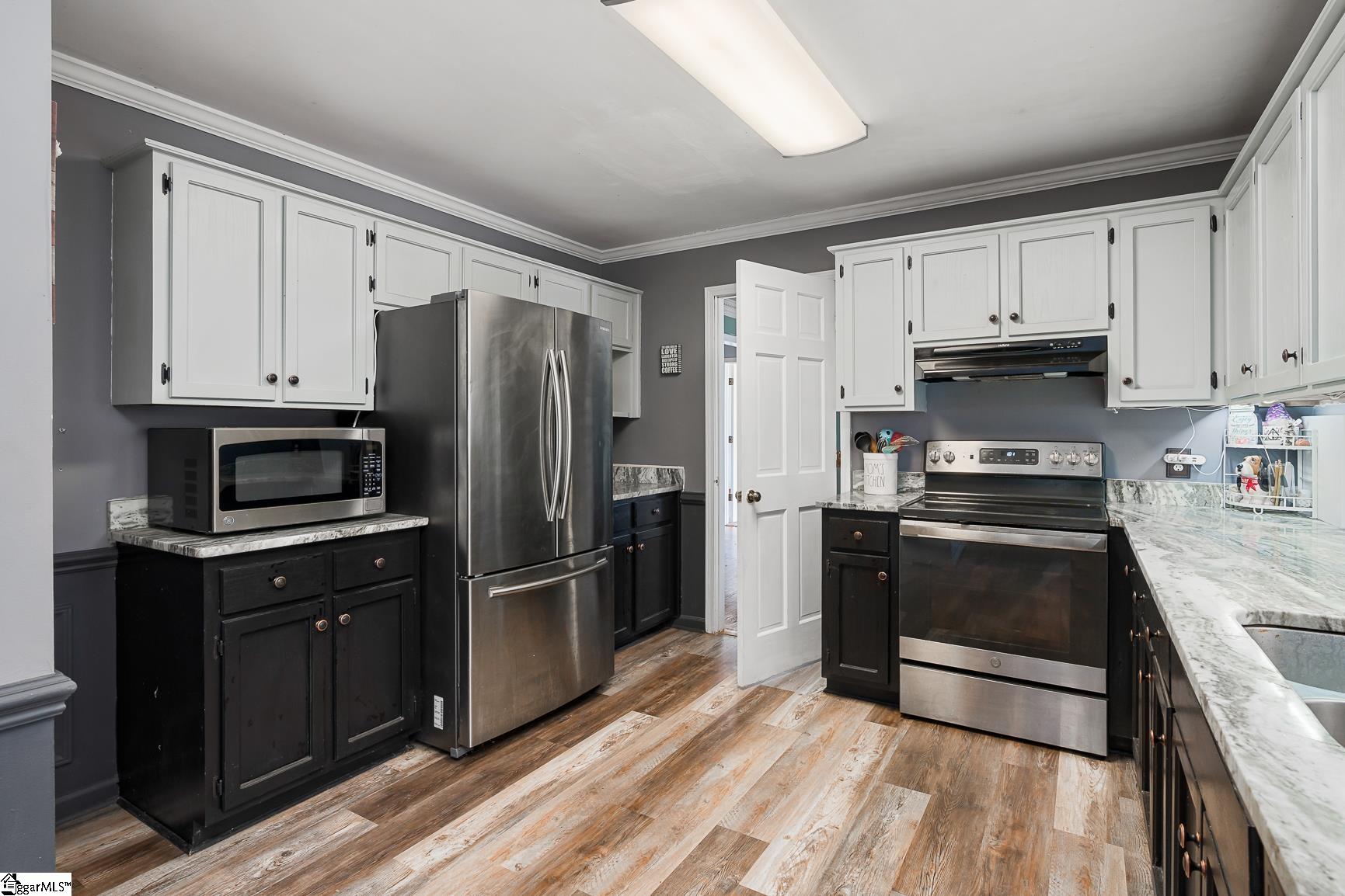702 Huntington Road Easley, SC 29642 - Photo 9 of 31 Gallery Image 9