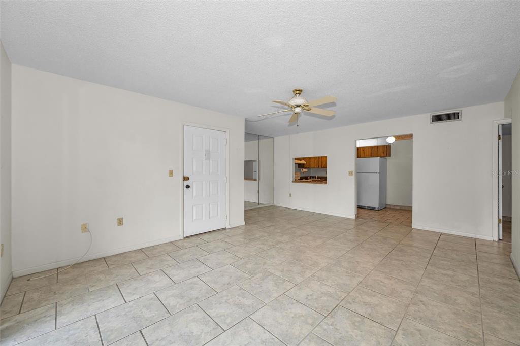 2687 Pine Ridge Way South, Unit B2 Palm Harbor, FL 34684 - Photo 6 of 68 a view of an empty room