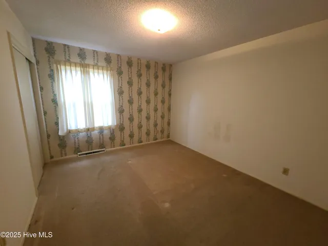 $219,000 | 1700 Dubose Drive, Kinston, NC 28504