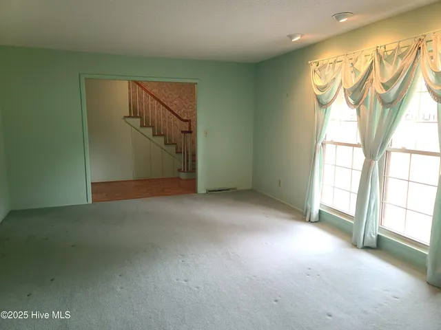 $219,000 | 1700 Dubose Drive, Kinston, NC 28504