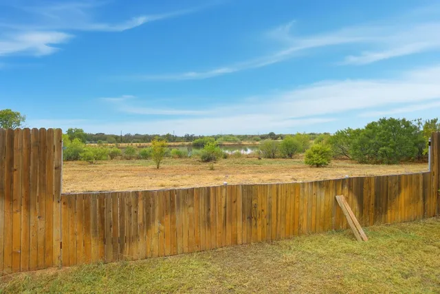 $320,000 | 13517 Brahmin Drive, Austin, TX 78724