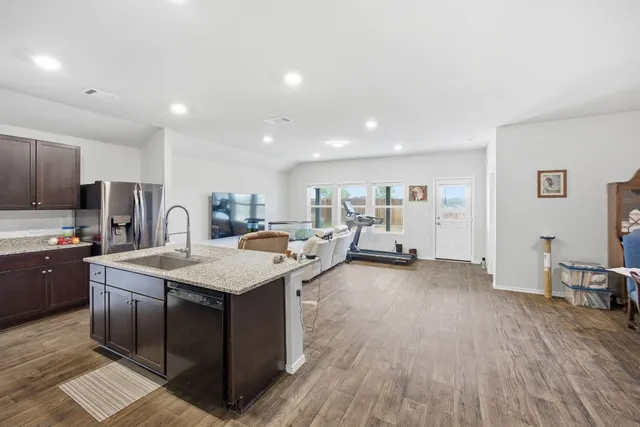 $320,000 | 13517 Brahmin Drive, Austin, TX 78724