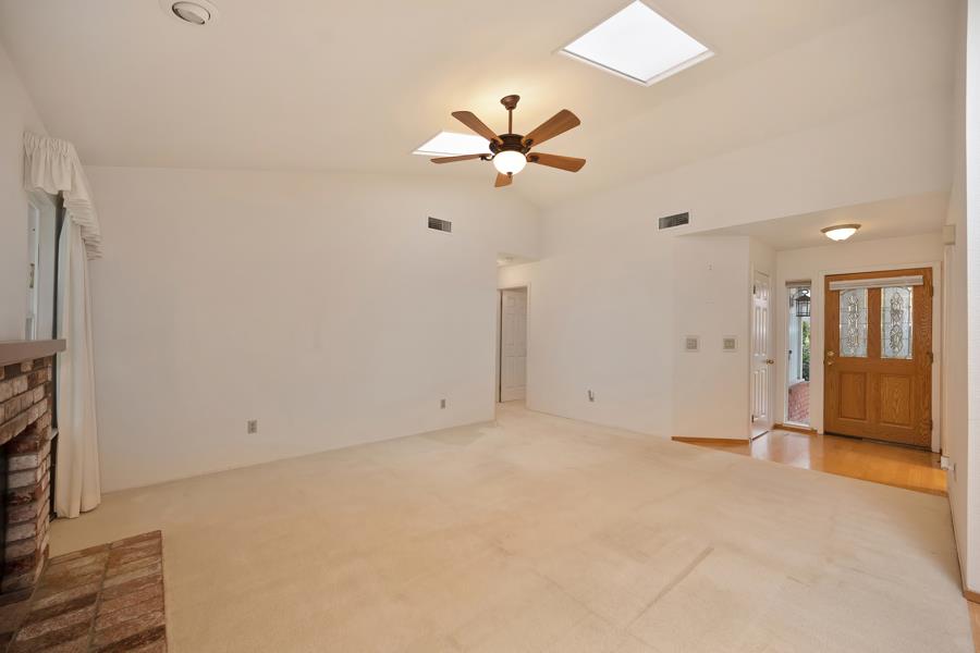 106 Rhoades Way Folsom, CA 95630 - Photo 11 of 91