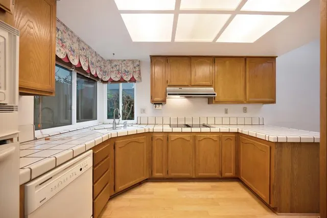 $629,500 | 106 Rhoades Way, Folsom, CA 95630