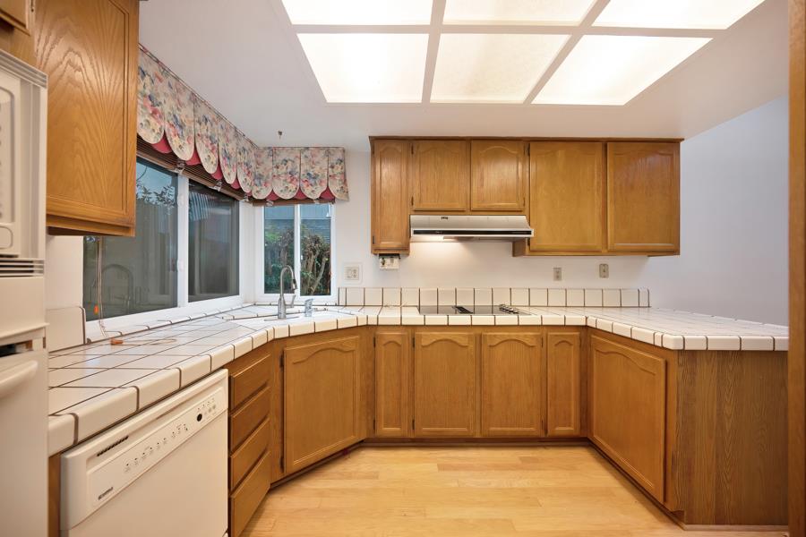 106 Rhoades Way Folsom, CA 95630 - Photo 22 of 91