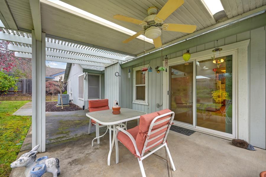 106 Rhoades Way Folsom, CA 95630 - Photo 41 of 91