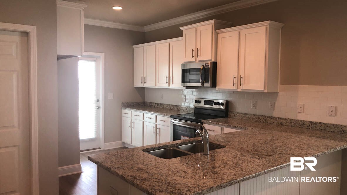1211 Lavender Lane Foley, AL 36535 - Photo 8 of 33 Gallery Image 8