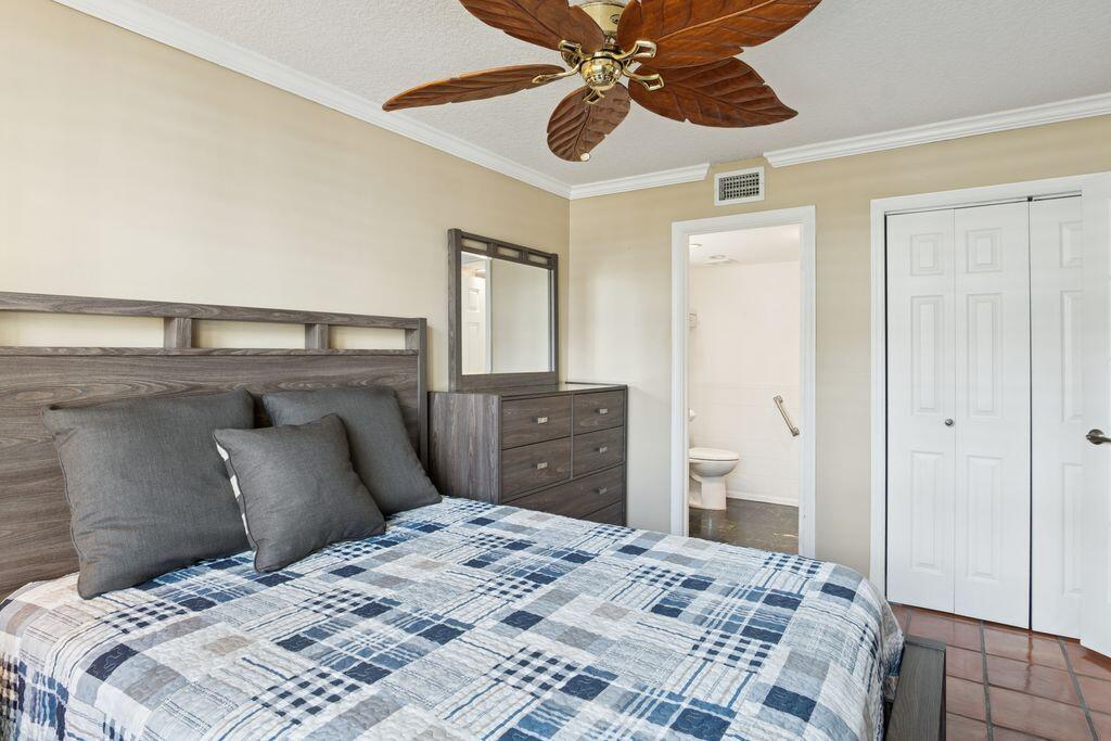 1 Harbourside Drive, Unit 1103 Delray Beach, FL 33483 - Photo 34 of 40 r65gvcOA