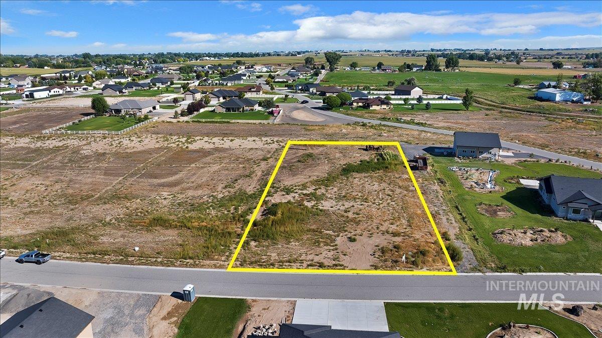 72 Victoria Street Jerome, ID 83338 - Photo 10 of 16 Aerial view of residential area with property boundaries highlighted
