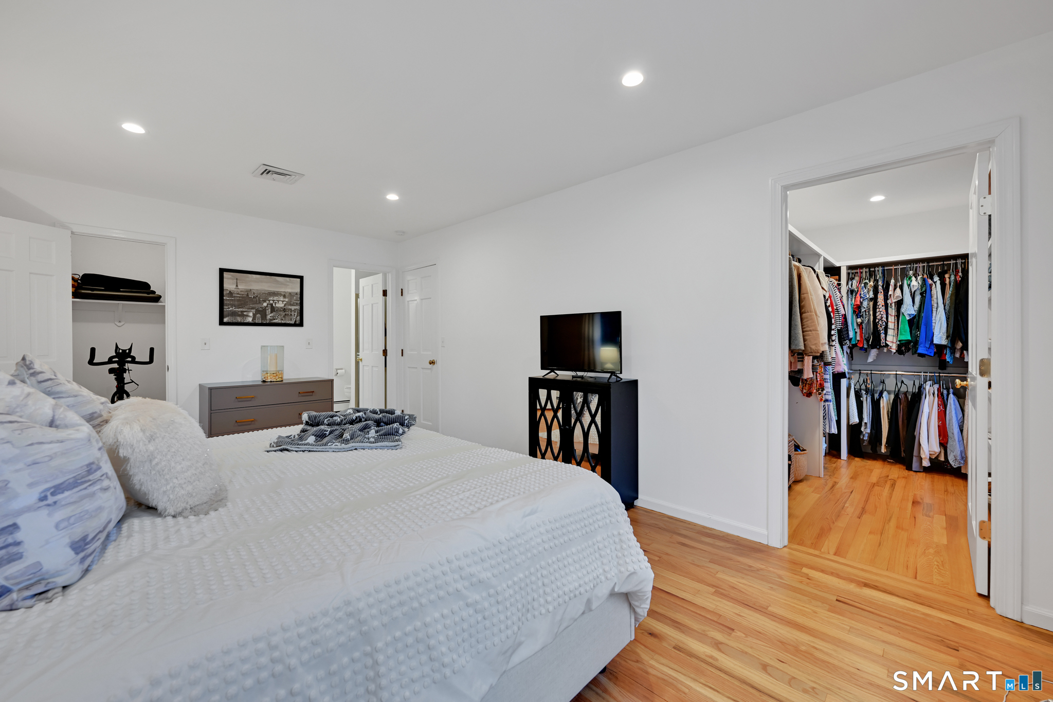 117 Settlers Farm Road Monroe, CT 06468 - Photo 18 of 40 Enjoy the convenience of two spacious walk-in closets.