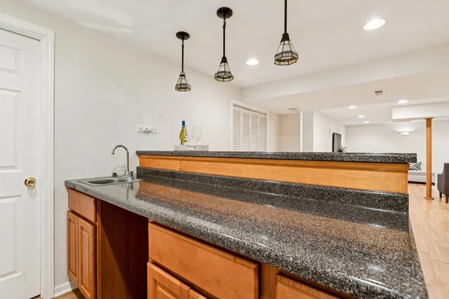 $700,000 | 1986 South Egret Court, Libertyville, IL 60048