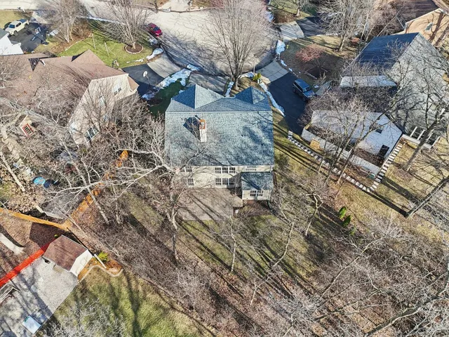 $700,000 | 1986 South Egret Court, Libertyville, IL 60048