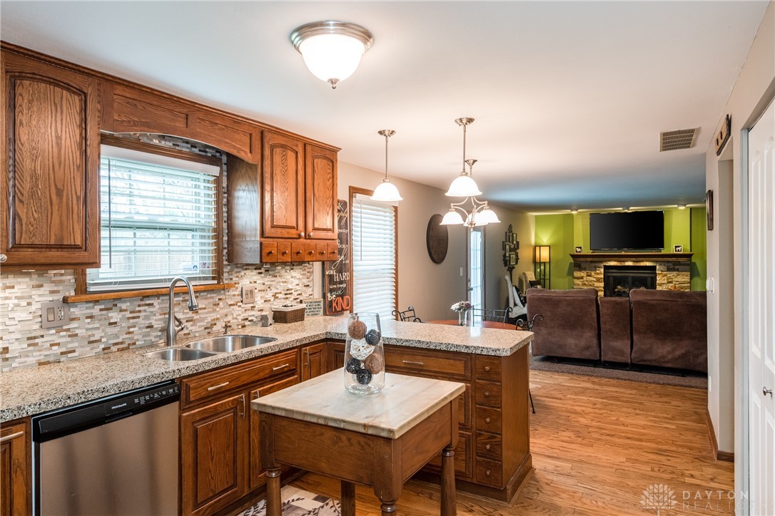 5759 Waynegate Road Huber Heights, OH 45424 - Photo 16 of 56