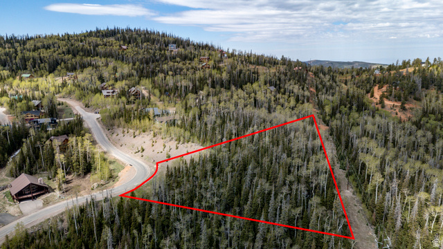 199 Hunter Ridge Drive West Brian Head, UT 84719 - Photo 8 of 15