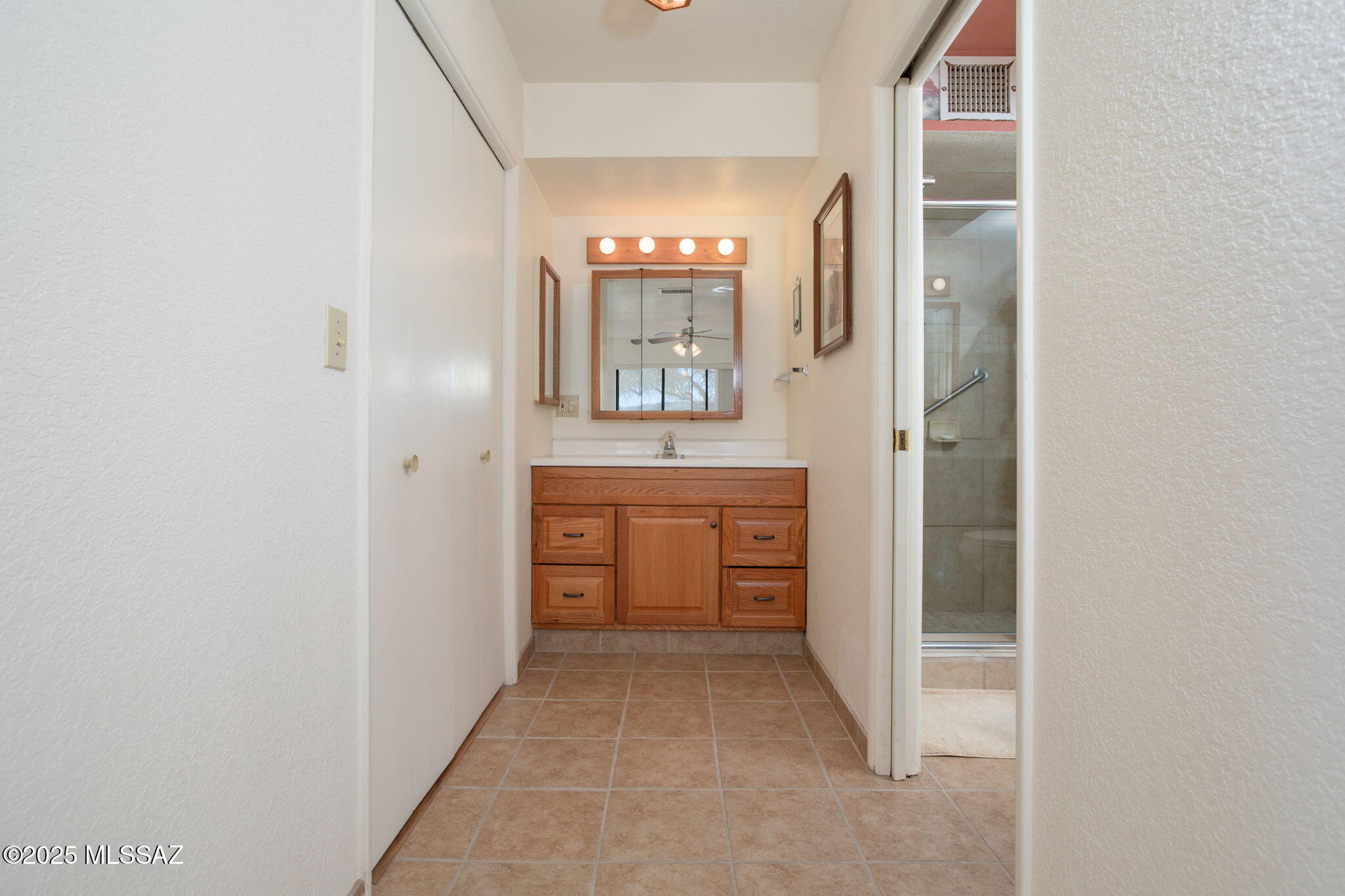 1147 Pedro Court Rio Rico, AZ 85648 - Photo 24 of 42 Gallery Image 24