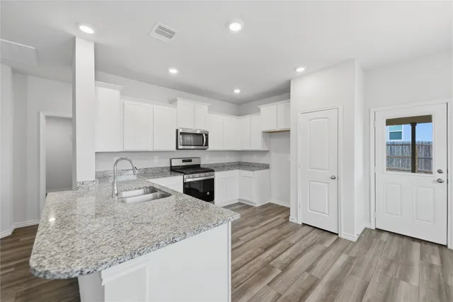 $279,000 | 1010 Fannin Street, Brenham, TX 77833