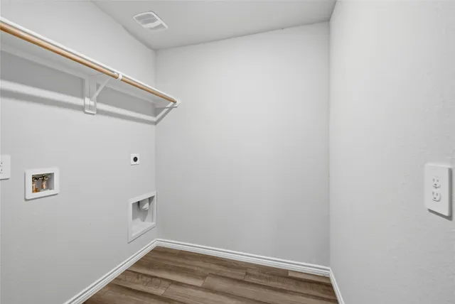 $279,000 | 1010 Fannin Street, Brenham, TX 77833