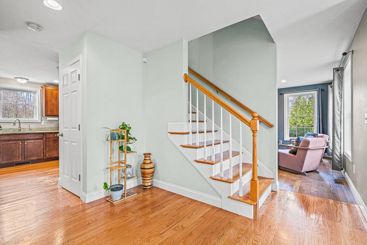 2 Leblanc Road Pelham, NH 03076 - Photo 11 of 31