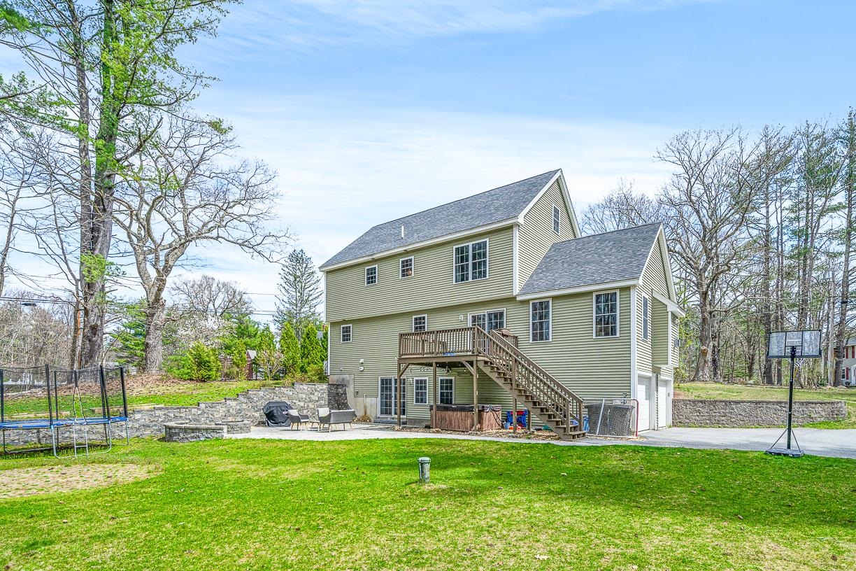 2 Leblanc Road Pelham, NH 03076 - Photo 13 of 31