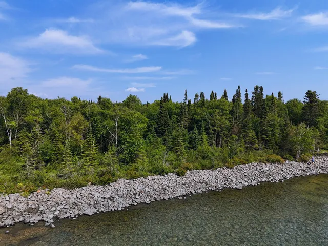 $435,000 | 188 Stonegate Road, Hovland, MN 55606