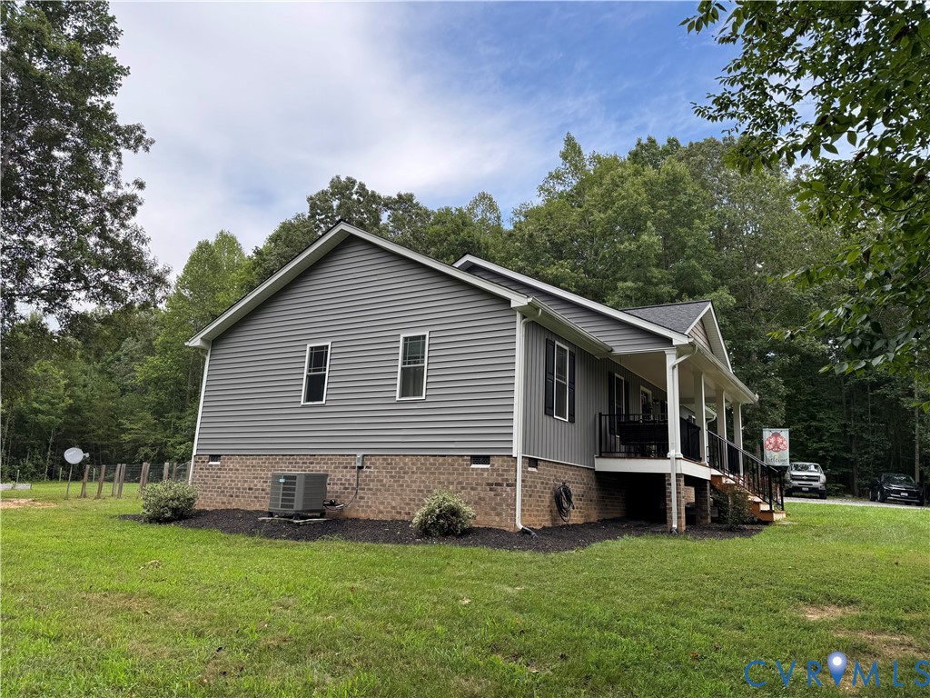 5833 Buckner Road Bumpass, VA 23024 - Photo 3 of 7