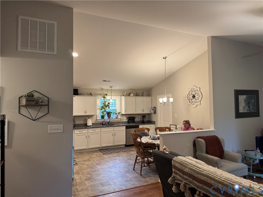 5833 Buckner Road Bumpass, VA 23024 - Photo 5 of 7