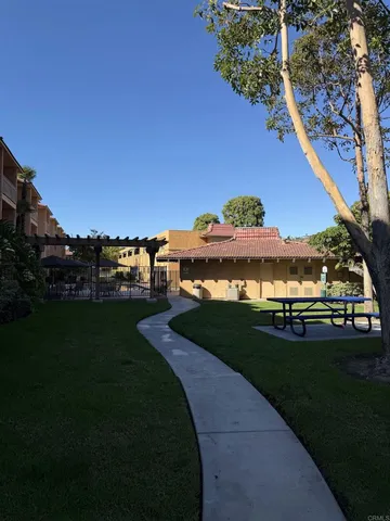 $2,900 | 6955 Alvarado Road, Unit 29, San Diego, CA 92120