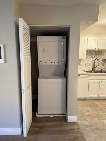 $2,900 | 6955 Alvarado Road, Unit 29, San Diego, CA 92120