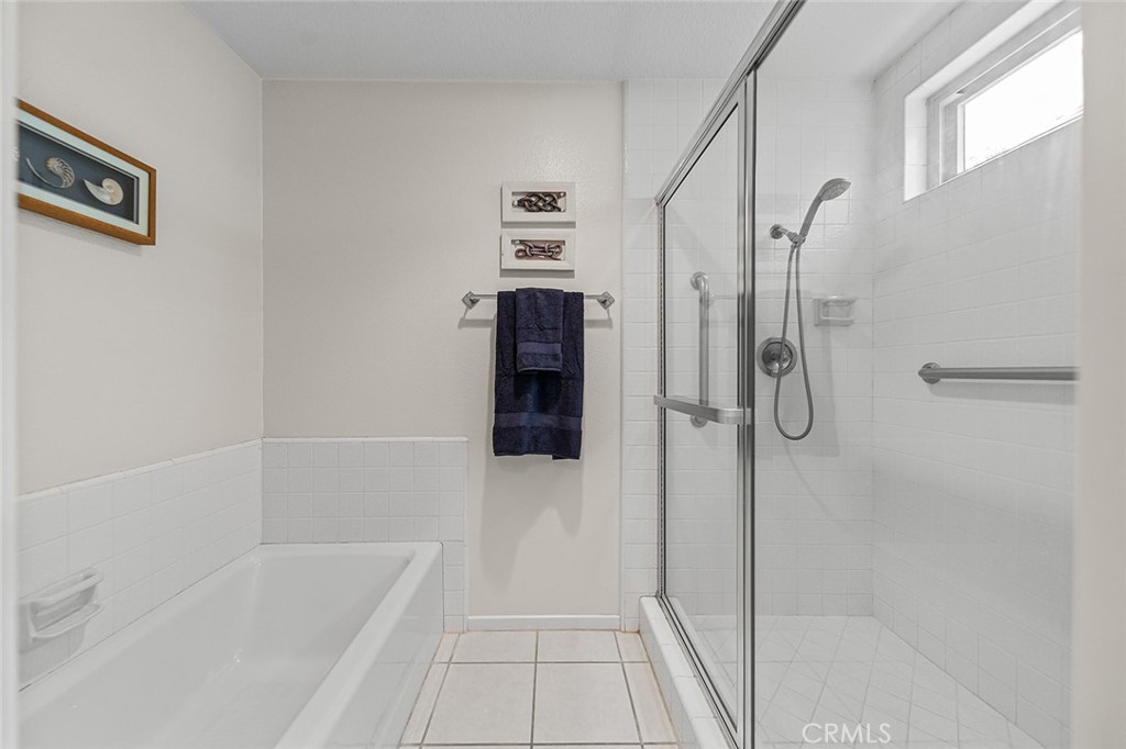6255 Majorca Circle Long Beach, CA 90803 - Photo 27 of 62 Bathroom 1