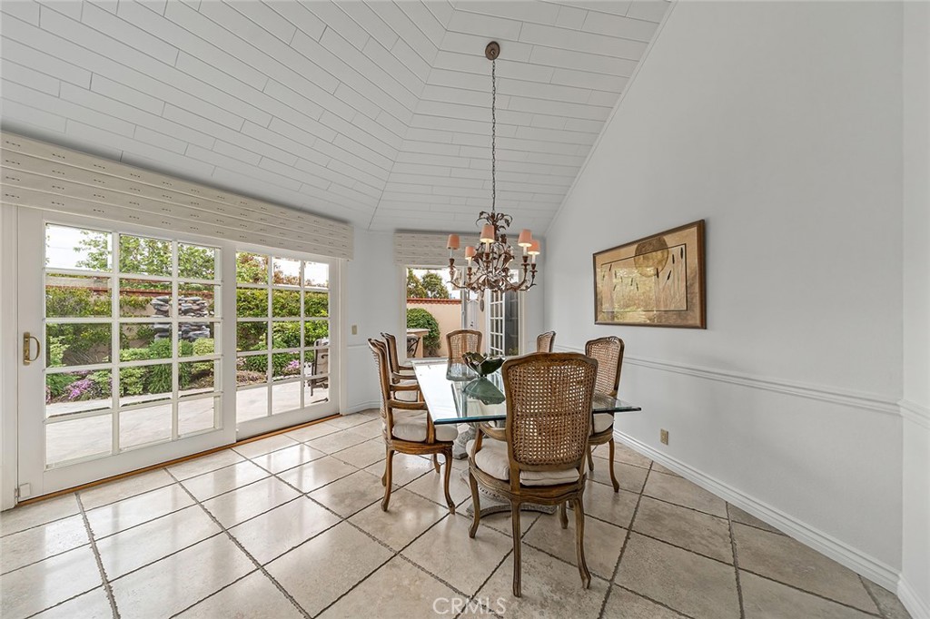 6255 Majorca Circle Long Beach, CA 90803 - Photo 8 of 62 Dinning Room