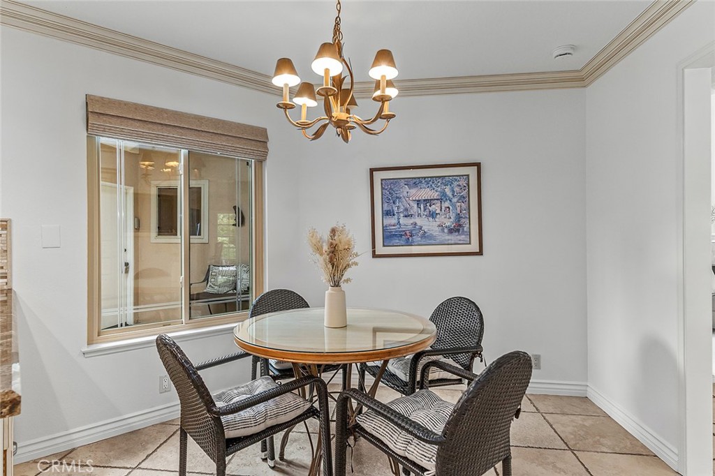 6255 Majorca Circle Long Beach, CA 90803 - Photo 10 of 62 Kitchen table