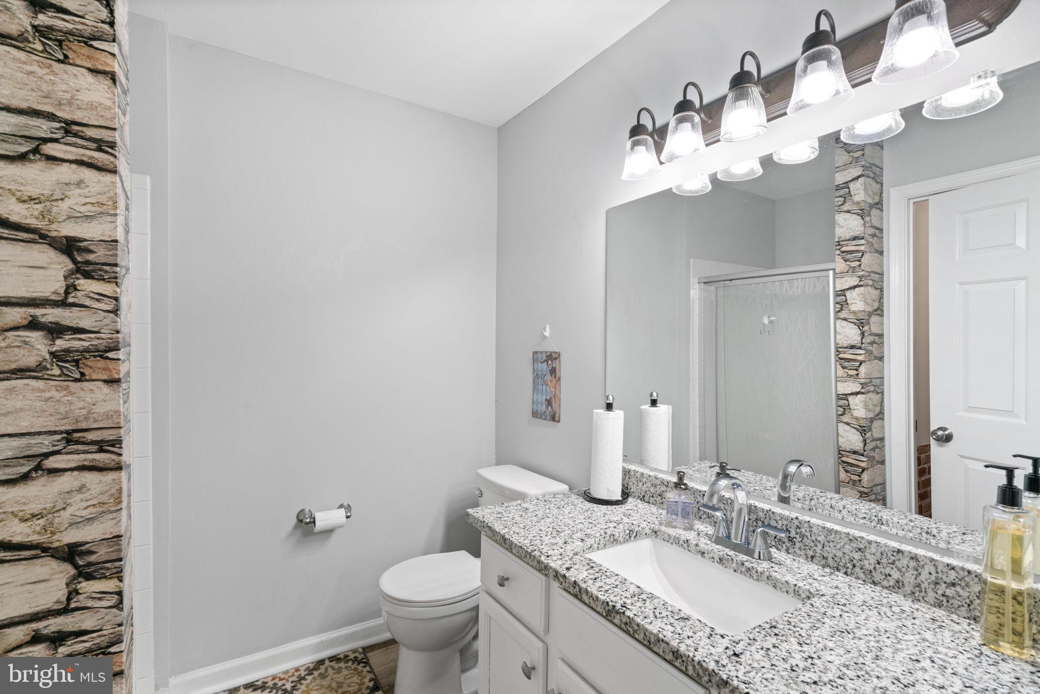 6340 Racetec Place Springfield, VA 22150 - Photo 19 of 35