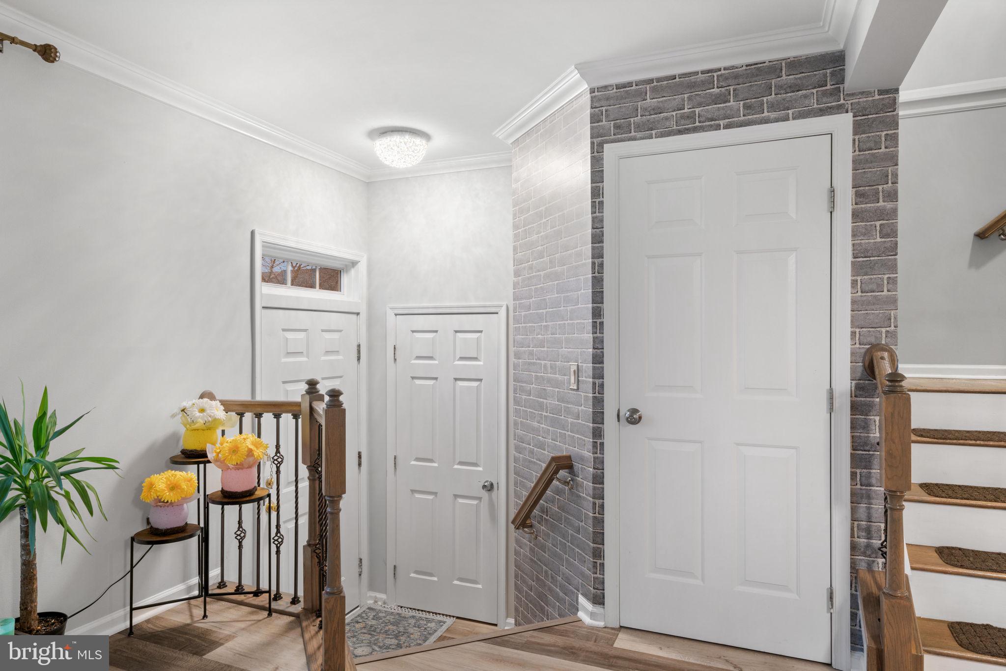 6340 Racetec Place Springfield, VA 22150 - Photo 4 of 35