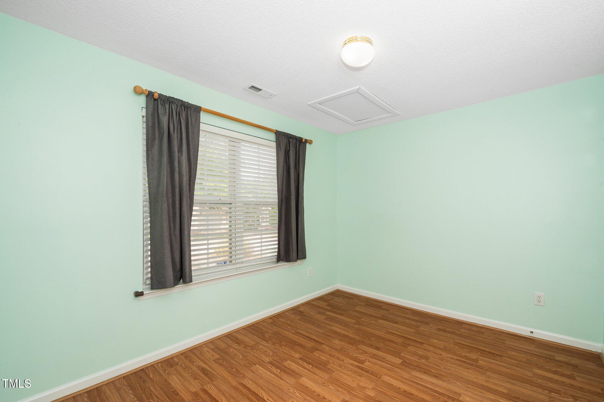 5006 Silhouette Drive Durham, NC 27713 - Photo 9 of 25 6-web-or-mls-5006 Silhouette (2 of 25)