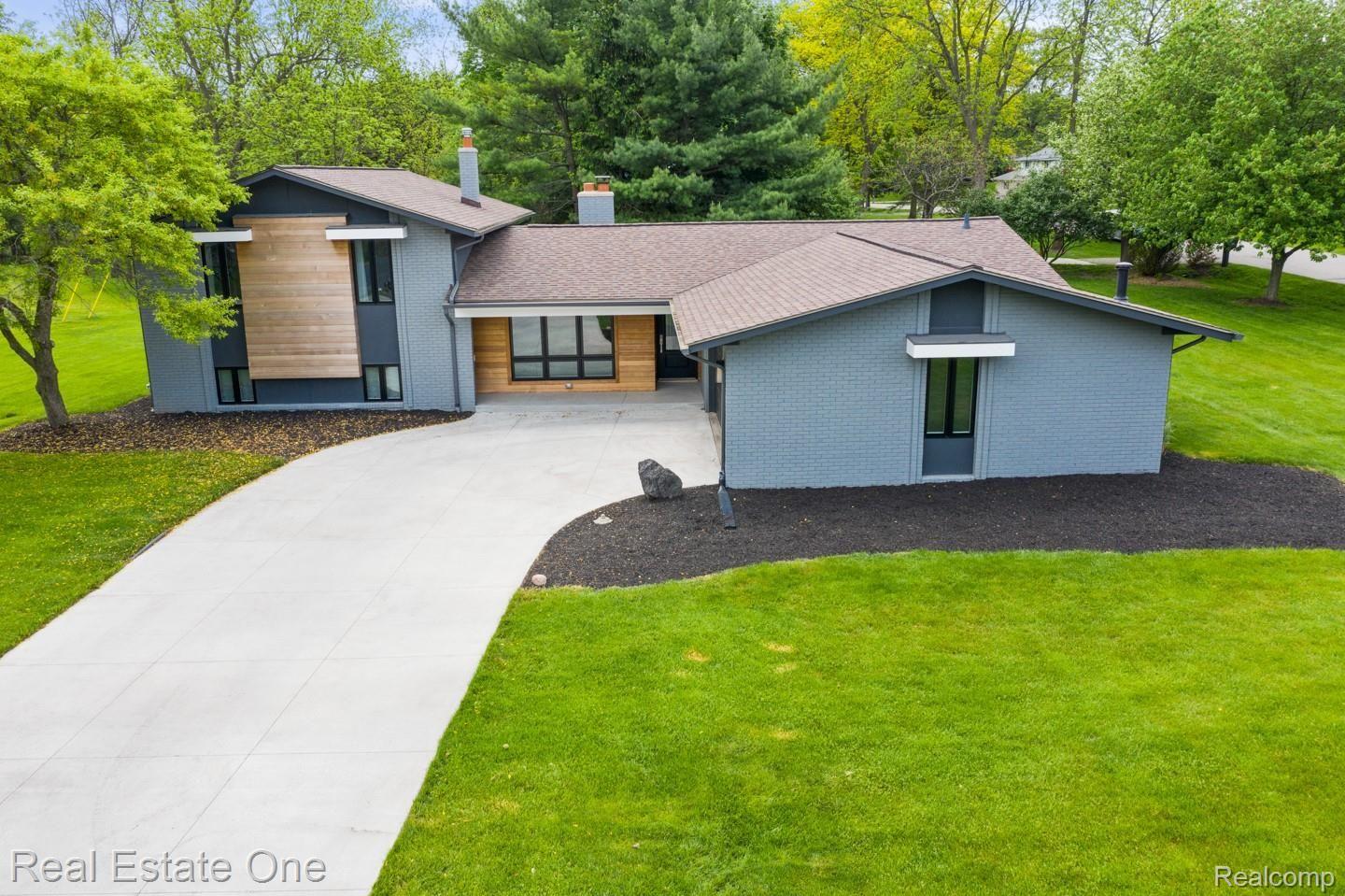 2373 Blockton Road Rochester, MI 48306 - Photo 33 of 36 13C6053C-B34F-436A-9C0D-7788401D733C.jpeg