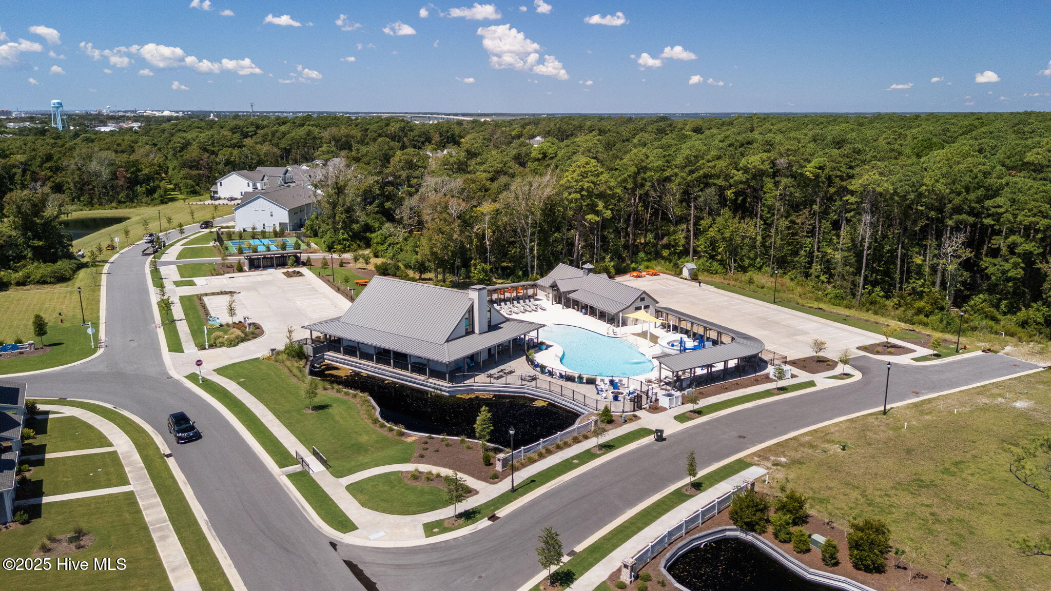 132 Freedom Park Road Beaufort, NC 28516 - Photo 41 of 46 Clubhouse and Pool