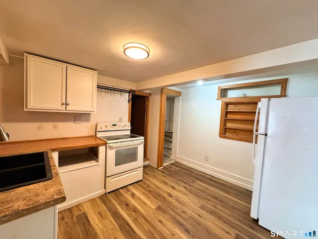 $1,250 | 3 Church Street, Stafford Springs, CT 06076