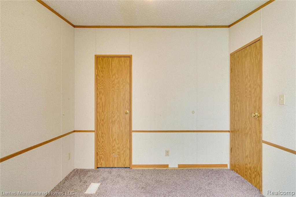 2500 Mann Road, Unit 193 Clarkston, MI 48346 - Photo 40 of 45