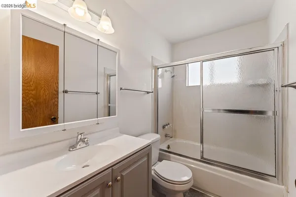 $995,000 | 3601 Lincoln Avenue, Oakland, CA 94602