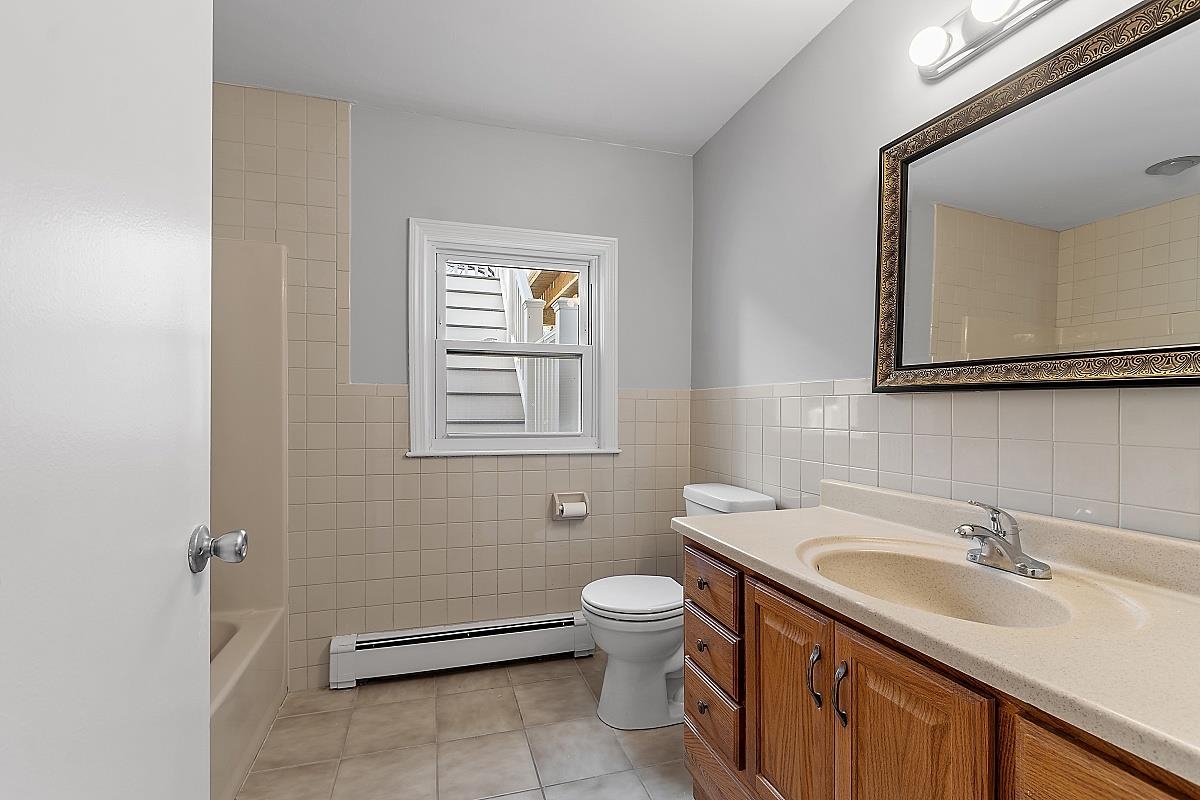 81 North Lowell Road Windham, NH 03087 - Photo 17 of 37