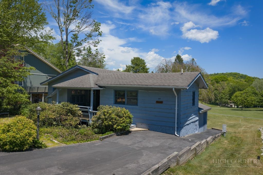 84 Pine Ridge Loop Newland, NC 28657 - Photo 1 of 17
