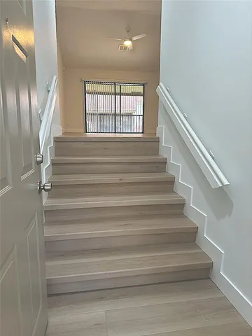 a view of entryway and hall