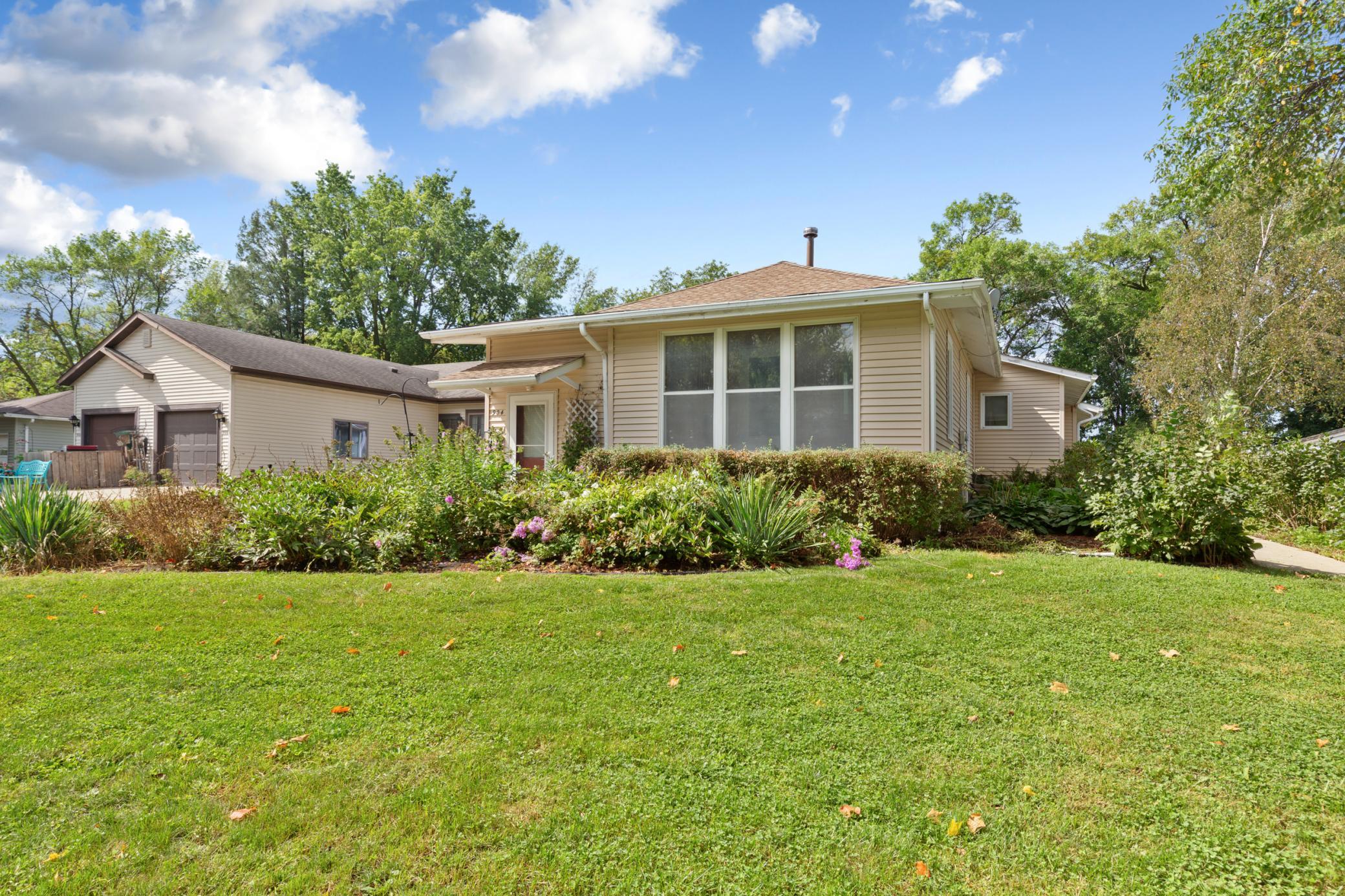 904 5th Street Southwest Waseca, MN 56093 - Photo 3 of 34 Gallery Image 3