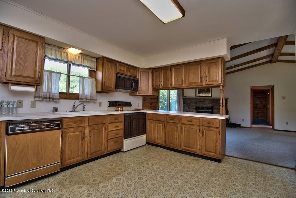 822 Scott Road Clarks Summit, PA 18411 - Photo 20 of 36 Gallery Image 20