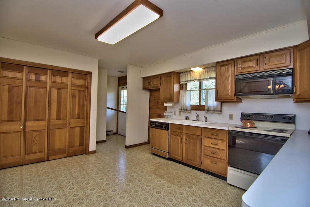 822 Scott Road Clarks Summit, PA 18411 - Photo 21 of 36 Gallery Image 21