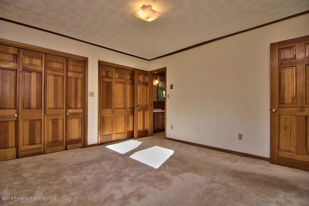 822 Scott Road Clarks Summit, PA 18411 - Photo 25 of 36 Gallery Image 25