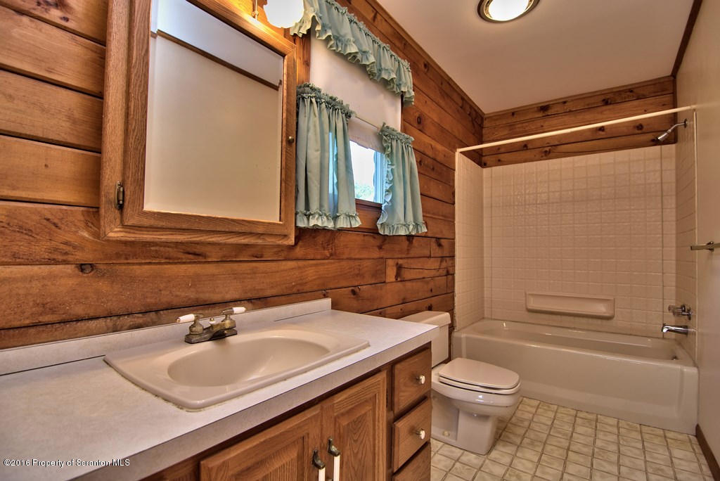 822 Scott Road Clarks Summit, PA 18411 - Photo 28 of 36 Gallery Image 28