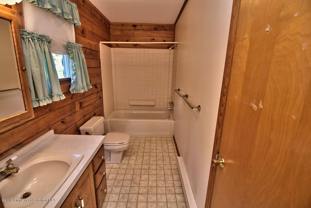 822 Scott Road Clarks Summit, PA 18411 - Photo 29 of 36 Gallery Image 29