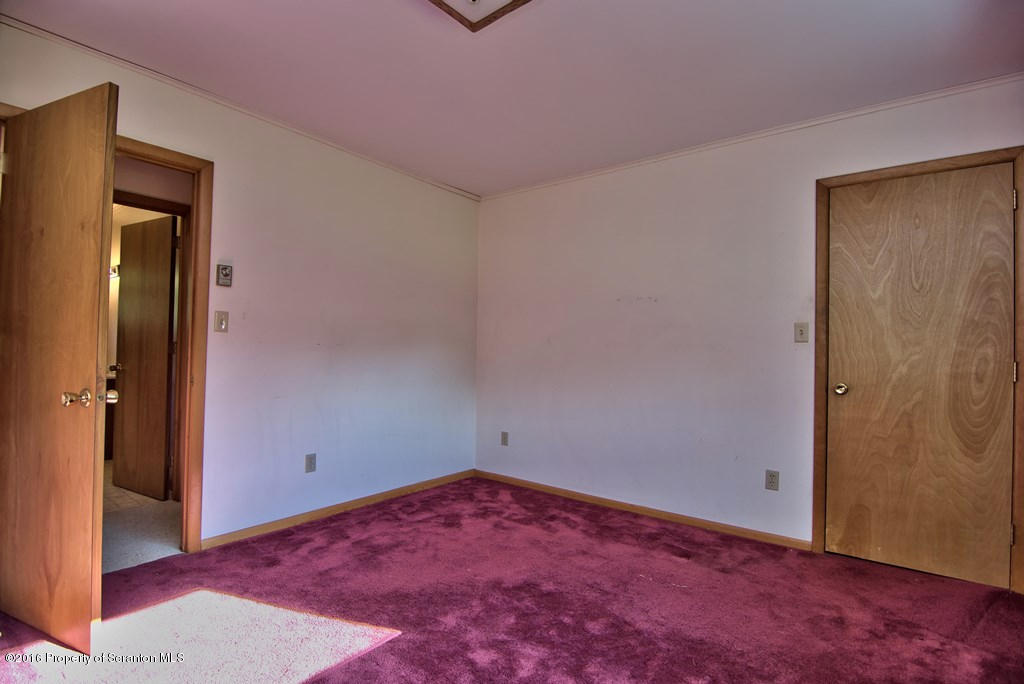 822 Scott Road Clarks Summit, PA 18411 - Photo 33 of 36 Gallery Image 33
